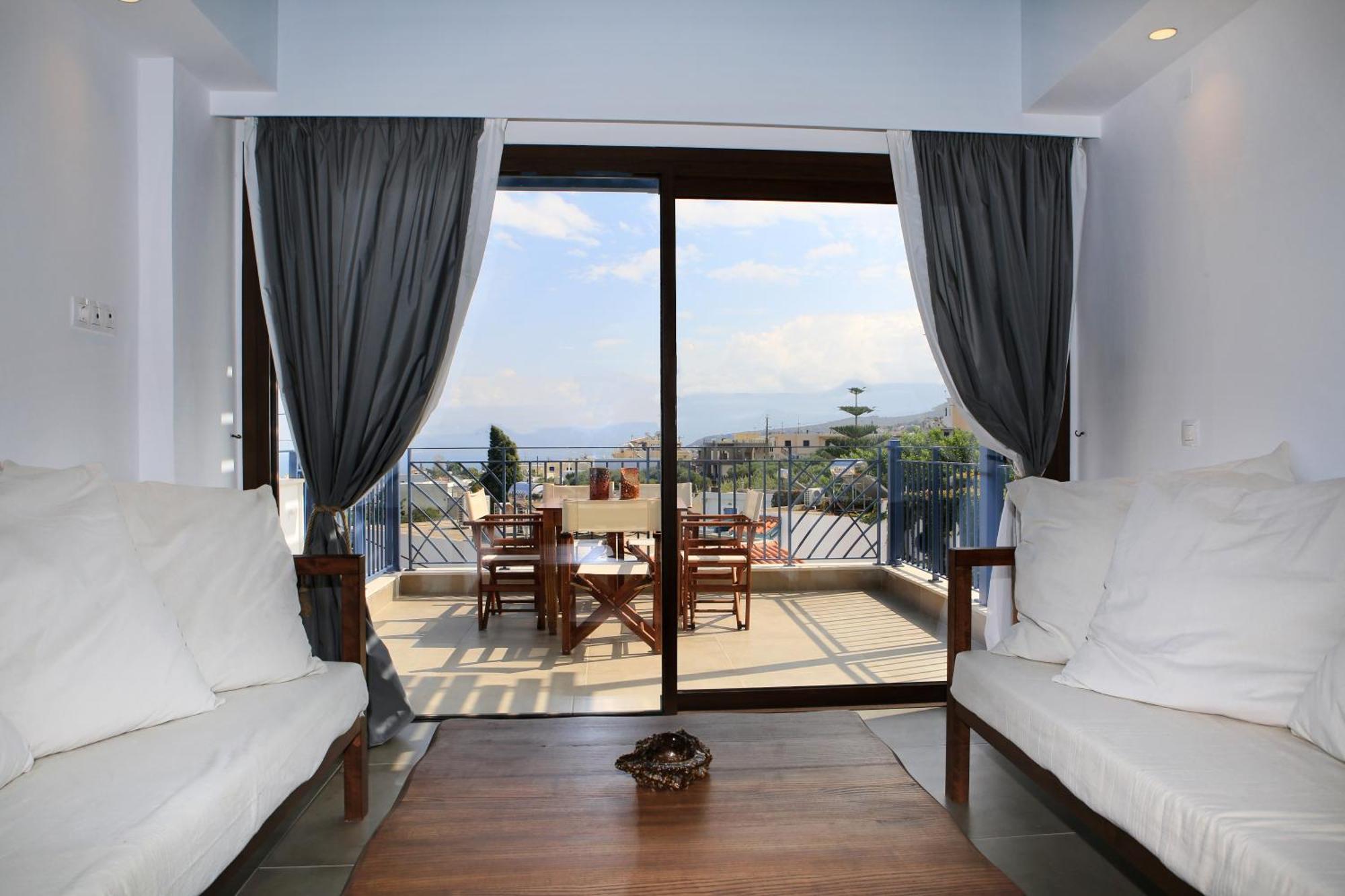 Mika Villas & Suites Hersonissos  Quarto foto