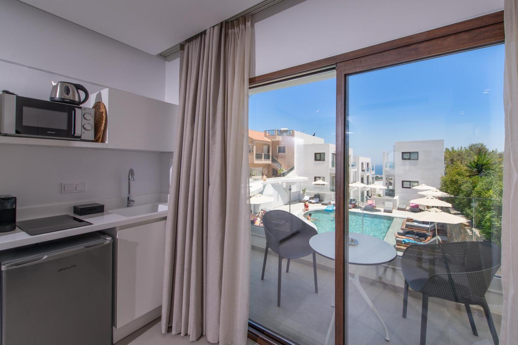Mika Villas & Suites Hersonissos  Quarto foto